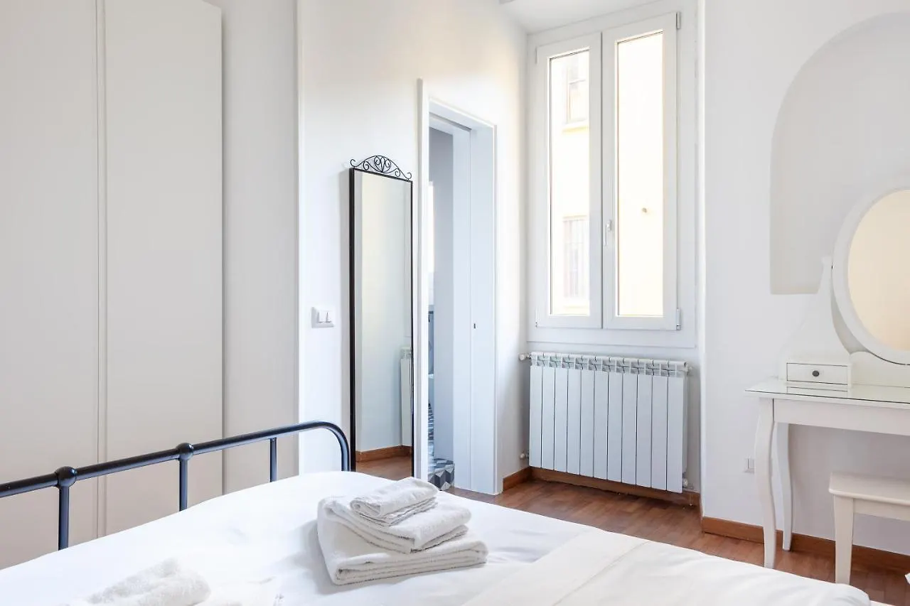Renovated Apartment In Milan City Center - Commenda 21