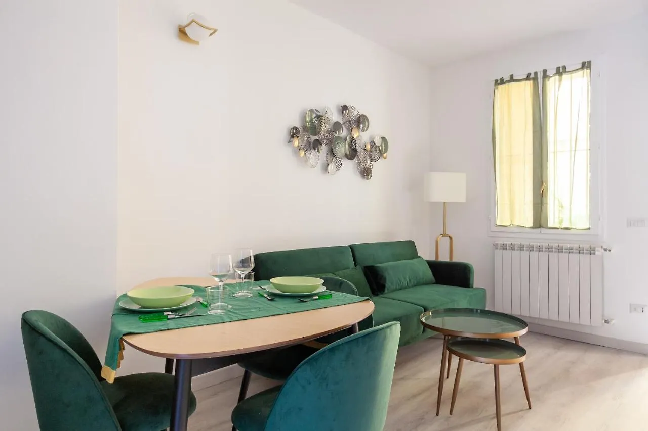 Renovated Apartment In Milan City Center - Commenda 21